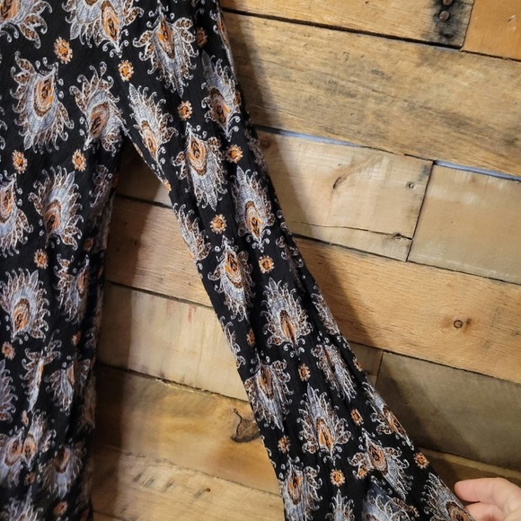 SALE- Gilded Intent women's black paisley floral boho top size medium - Picture 7 of 12